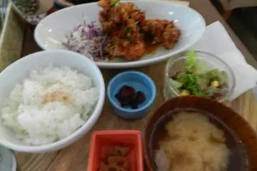 Karaage teishoku.