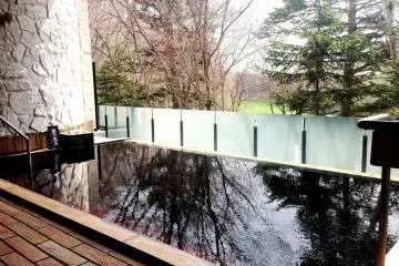 An outdoor bath is a great way to relax at Kitahiroshima Classe Hotel