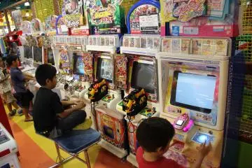 <p>Small kids will love to play the games that integrate playing cards into the strategy</p>