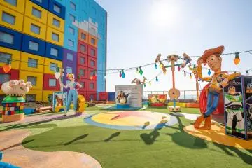 Hang out with Woody at the Friends Square