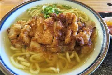 Just look at the juiciness of the meat in this noodle dish