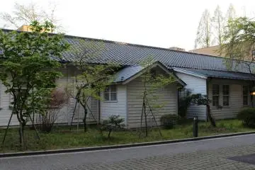 A rare example of Meiji period wooden building. Inside/behind this building is the Lu Xun lecture hall.
