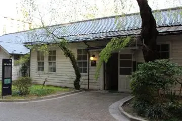 Gallery image