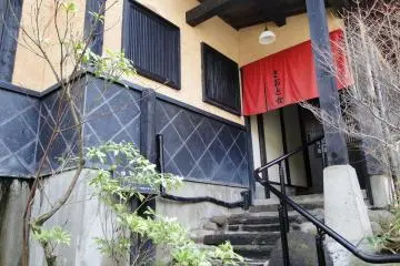 Entrance to the private family bath (rentable by the hour)