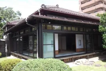 The residence from the garden
