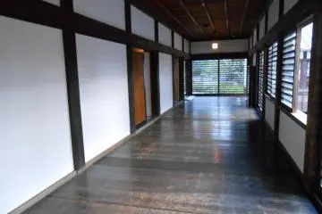 Wonderful hallway inside the castle