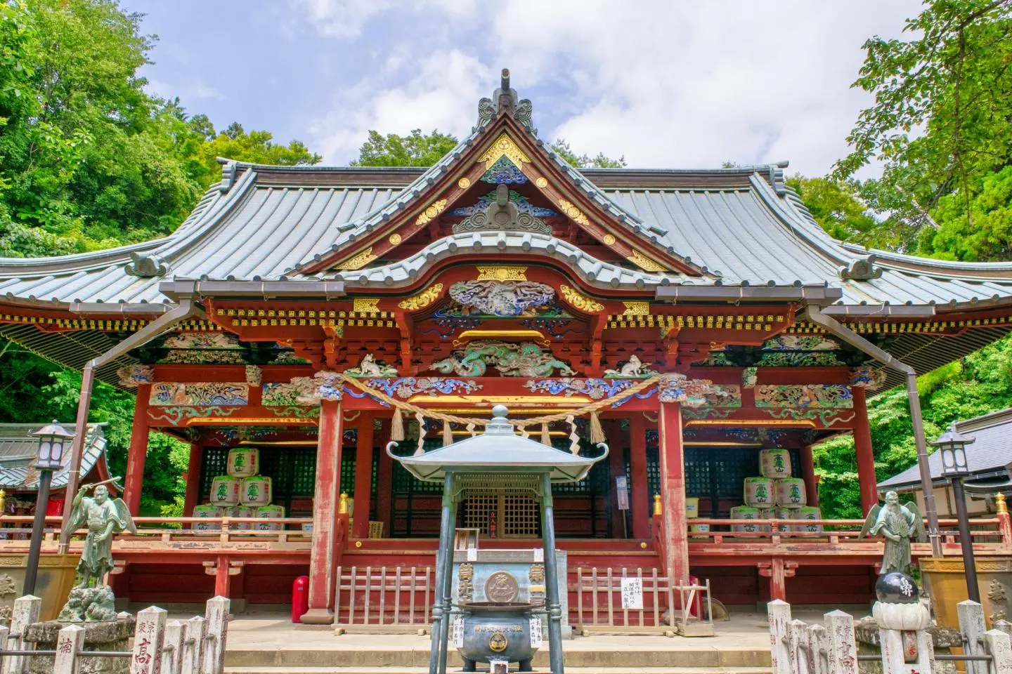 Izuna Gongen-do Hall (Photo: Masa / PIXTA)