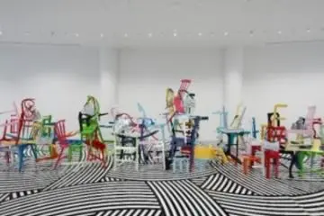 One of the crazy contemporary exhibitions (Photo: Stay.com)