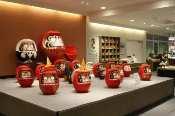 Halloween daruma dan tuxedo daruma