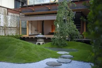 A naturally-crafted Zen getaway (Photo: Kishi-ke)