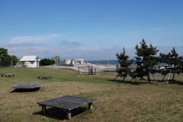 There's a lawn to relax on, or for kids to run around on