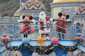 Joyful Christmas at Tokyo Disney Resort 2022