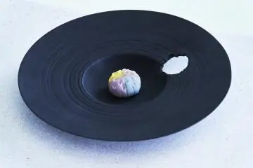 Wagashi—traditional Japanese confectionery (Photo: YUBUNE)