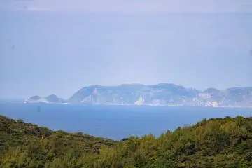 Otokoiwa (Ugan) Island