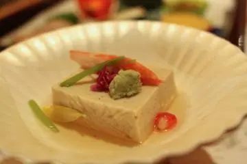 <p>อาหารเรียกน้ำย่อยจานเด็ดที่ทานิงาวะ</p>