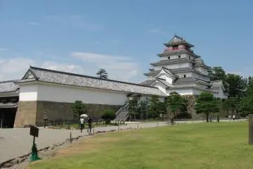 Aizuwakamatsu, at one end of the route, provides plenty to see and do – such as Aizuwakamatsu Castle