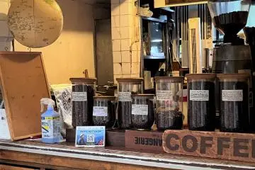 Potohoto is the place for coffee, with single origin beans from Flores in Indonesia and also from Guatemala 