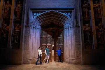 The Great Hall’s entrance (Photo: © Warner Bros. Entertainment Inc. – Wizarding World publishing rights © J.K. Rowling)