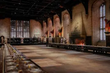 Feel like a Hogwarts’ student (Photo: ‘Wizarding World’ and all related names, characters and indicia are trademarks of and © Warner Bros. Entertainment Inc. – Wizarding World publishing rights © J.K. Rowling.)