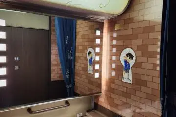 The restroom carraige in the Detective Conan Ver. Train