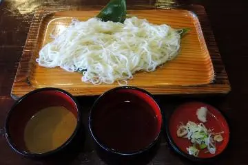 Shiroishi Umen (Photo: Shiroishi-Uumen – <a href="https://commons.wikimedia.org/wiki/File:Shiroishi-Uumen.JPG" target="_blank" rel="noreferrer noopener nofollow">Kei hashi</a> / <a href="https://creativecommons.org/licenses/by-sa/3.0/deed.en" target="_blank" rel="noreferrer noopener nofollow">CC BY-SA 3.0</a>)