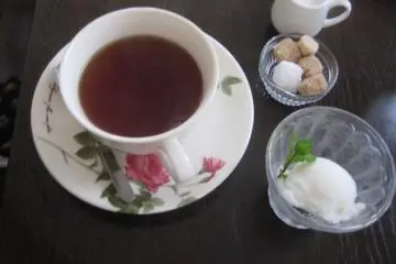 A cup of tea to finish the meal