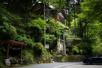 The entrance of Ichiishiyama Shrine (一石山神社)
