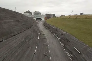 Osanbashi Waves