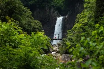 Naena Falls