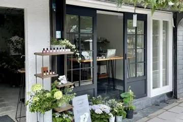 L'instant joli / Causette Joli KAMAKURA’s storefront