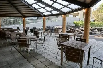 One of the zoo's many seating areas