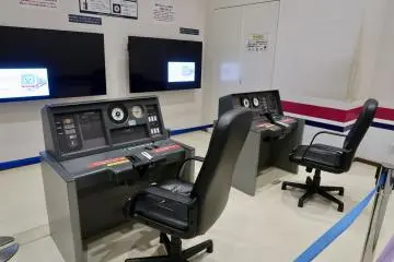 Free train driving simulator