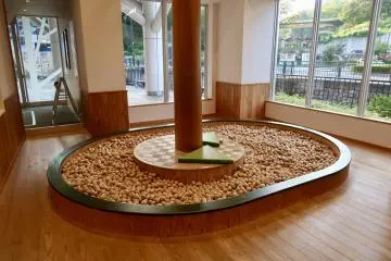 Wooden ball pit