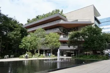 A mix of nature and architecture at GREEN SPRINGS