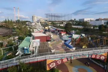 View of Yomiuri Land from the gondola