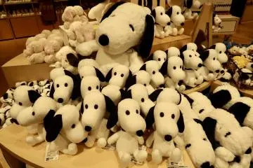 Plushies (Ⓒ 2023 Peanuts Worldwide LLC)