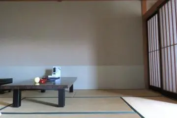 Gracious interiors evoke calm