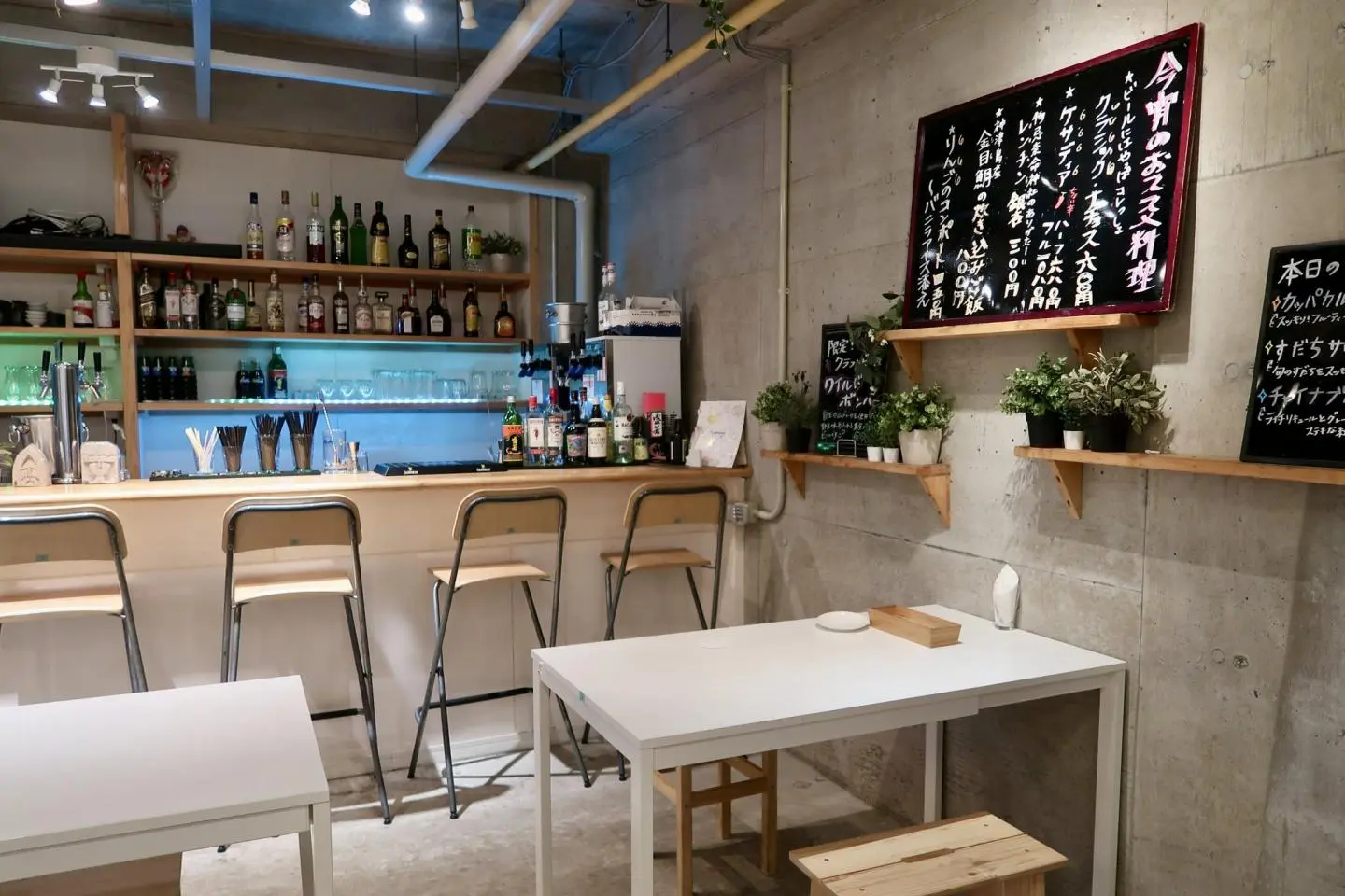 Hyuga Brewery’s bar