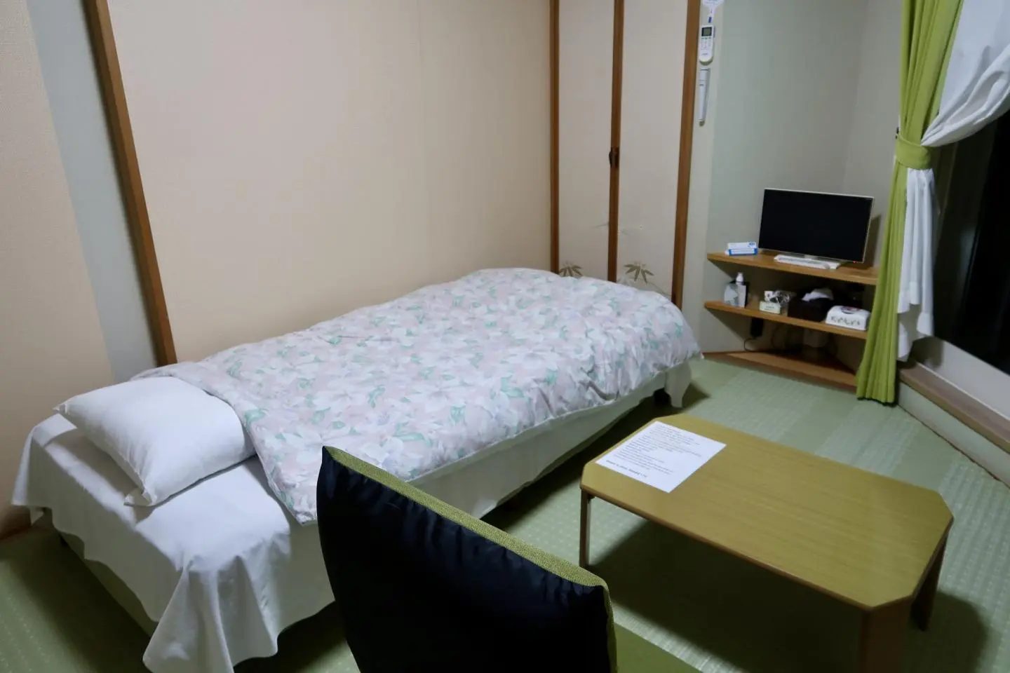 Japanese-Western fusion room
