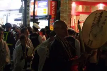 ตีกลอง