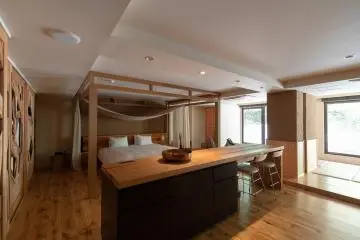 Shirakaba Zen Suite (Photo: Tobira Onsen Myojinkan)