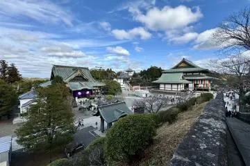 Elevated view of at Narita-san’s grounds