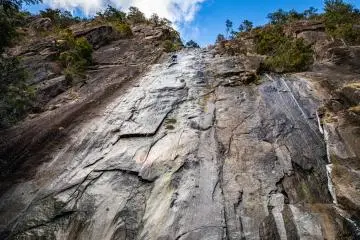 Mukabaki Falls has a sheer 77 m (253 ft) drop