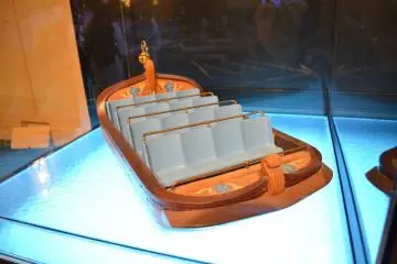 Rapunzel’s Lantern Festival's boat