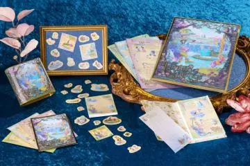 Postcard set ¥1,000; Stickers & notepad ¥1,500; Clear folder set ¥1,200 yen; Notepad ¥800