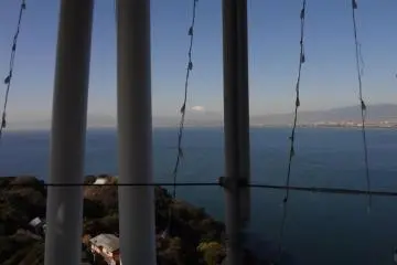 The view from the observation deck is nice, but glassed in. I prefer to see the view from the outside steps, with the sea breeze in my face. Mt. Fuji is beautiful in the winter on a sunny day!