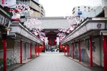 Asakusa Shutter Art
