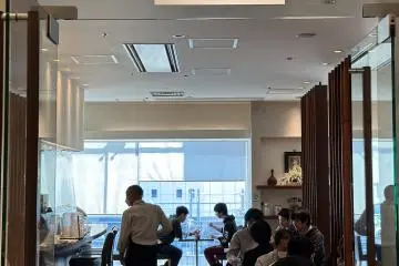 M&C Cafe is in the Maruzen bookstore in Marunouchi