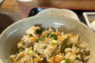 Okinawa zusshi, a rice dish