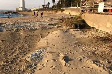 Long stretches of sandy beaches to enjoy the beautiful view